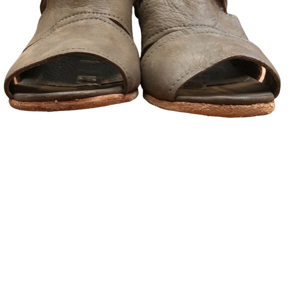 Free People Effie Leather Block Heel EU39 US9 Cutout Side Zip Gray - Picture 6 of 11